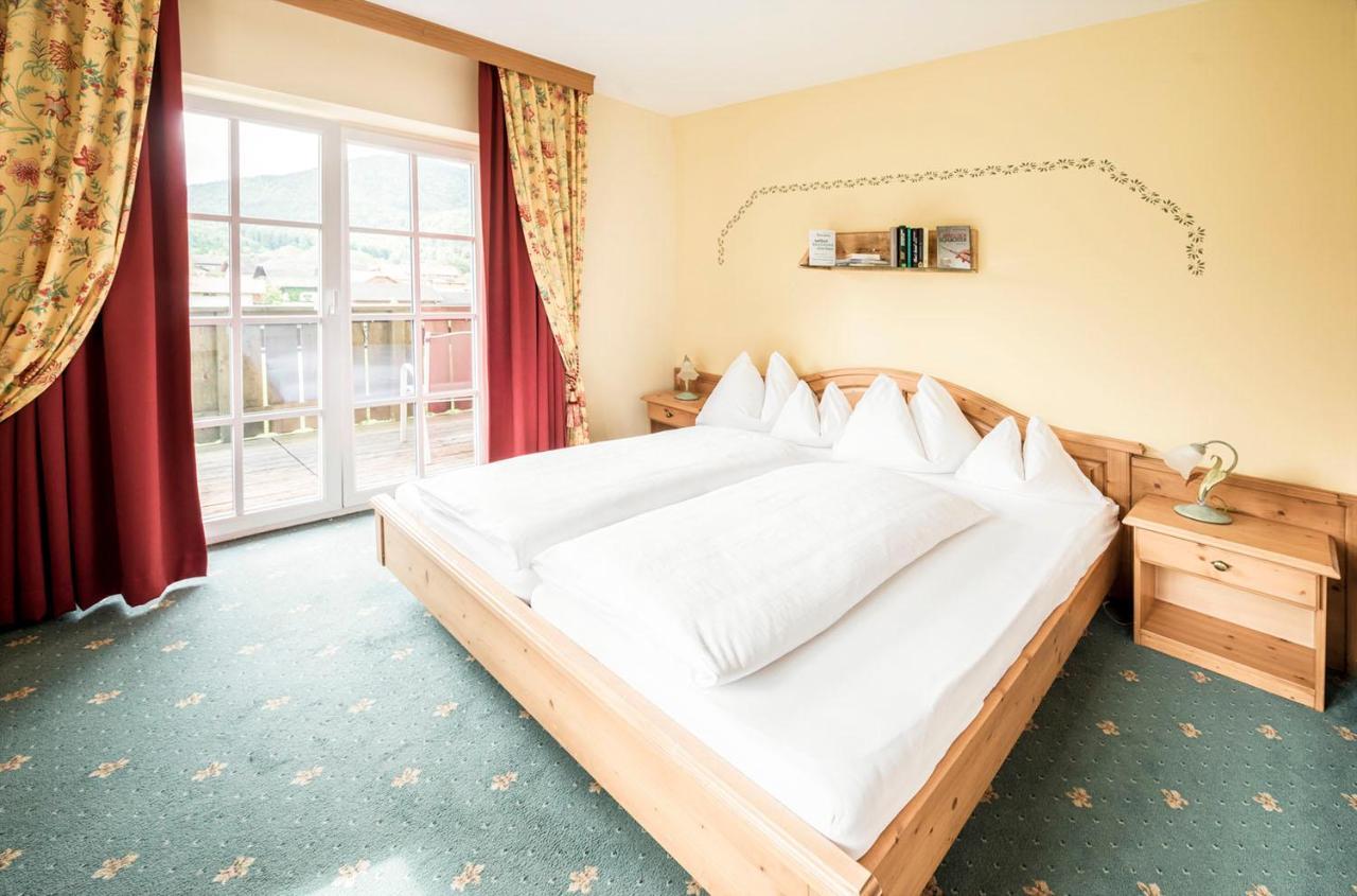 Hotel Garni Haus Sonnleitn - Adults Only Fuschl am See Esterno foto